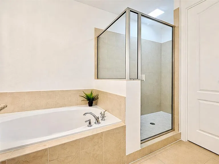 8458 Kelsall Dr — Photo 21