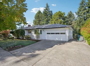 11851 SE Madison St, Portland, OR 97216