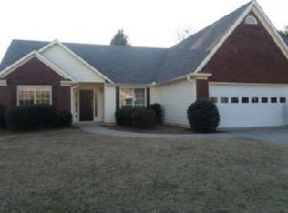 1724 Crestfield Ln, Lawrenceville, GA 30043
