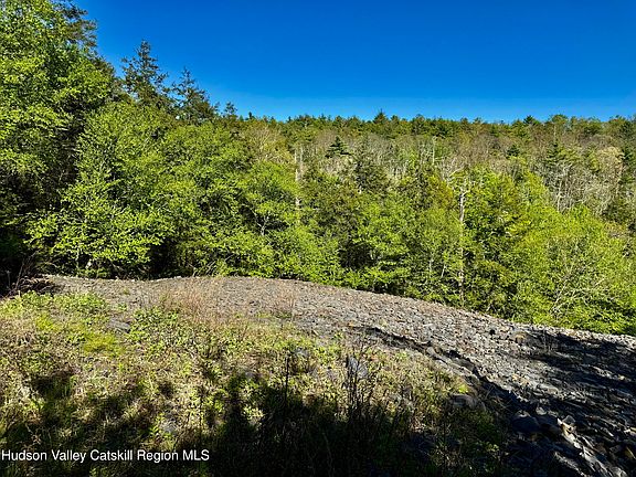 2nd image of 101 Stone Road