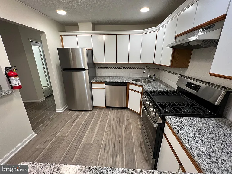2 Rickard Ct — Photo 3