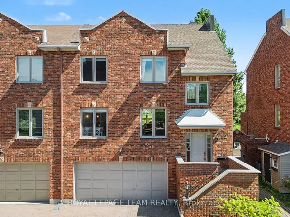 12 Catherwood Ct, Ottawa, ON K2K 2K1