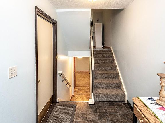 4th image of 1657 River Bluff Ct #87