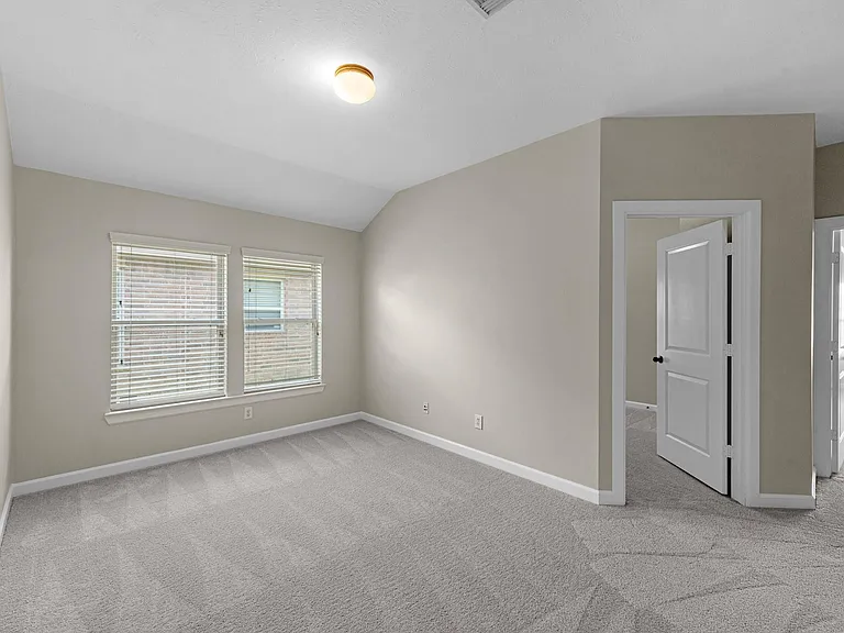 4014 Pinecrest Holw — Photo 30