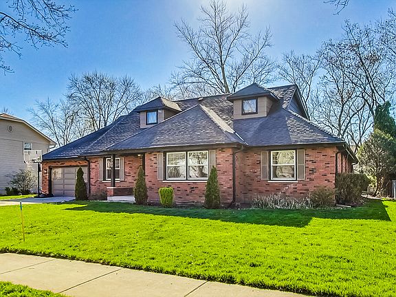3rd image of 1332 Southwind Dr
