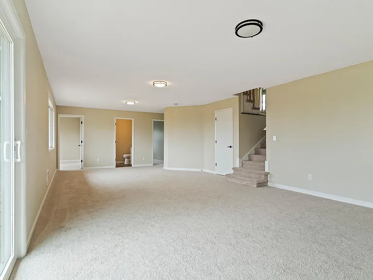 2615 E McLoughlin Blvd — Photo 21