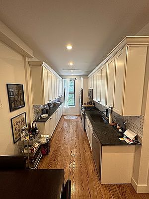 3rd image of 80 Clinton Ave APT 3