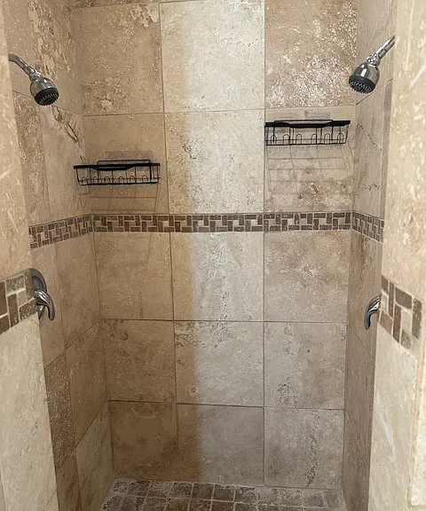 450 N Tuttle Ct — Photo 16