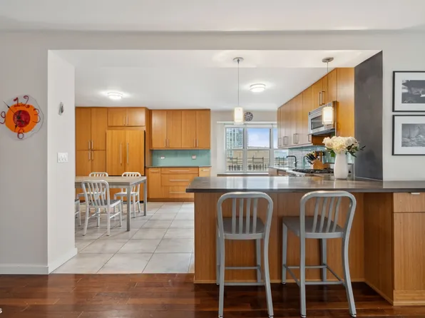 417 Grand Street D1801 image 3 of 20