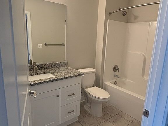 3rd image of 1510 Bainbridge St #105