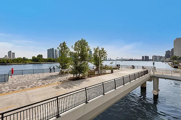 Sold by Douglas Elliman | media 14