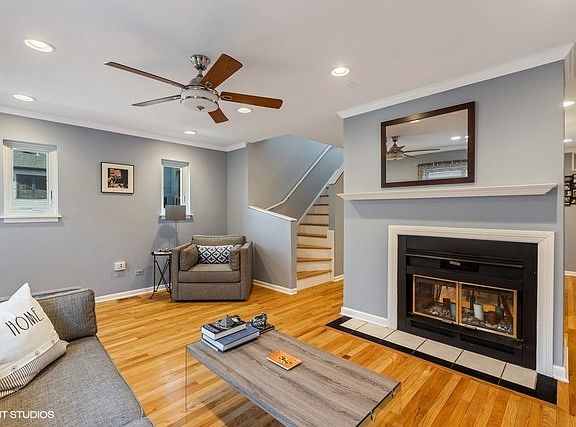 3rd image of 1810 N Fremont St APT 12