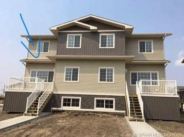 10602 W 114b St, Grande Prairie, AB T8V 6M2