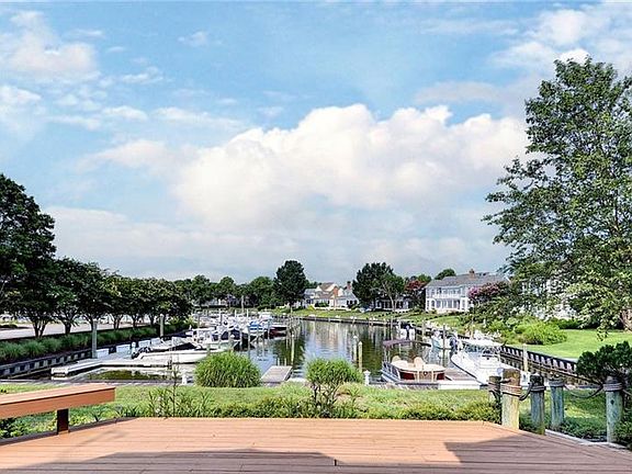 2nd image of 1616 Harbor Rd