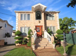 119 Cayuga Ave, Staten Island, NY 10301