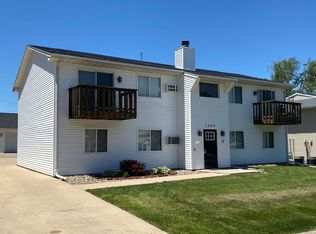 1240 S 12th St #2, Marion, IA 52302