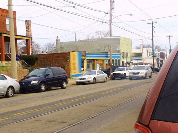 5th image of 5329 Woodland Ave