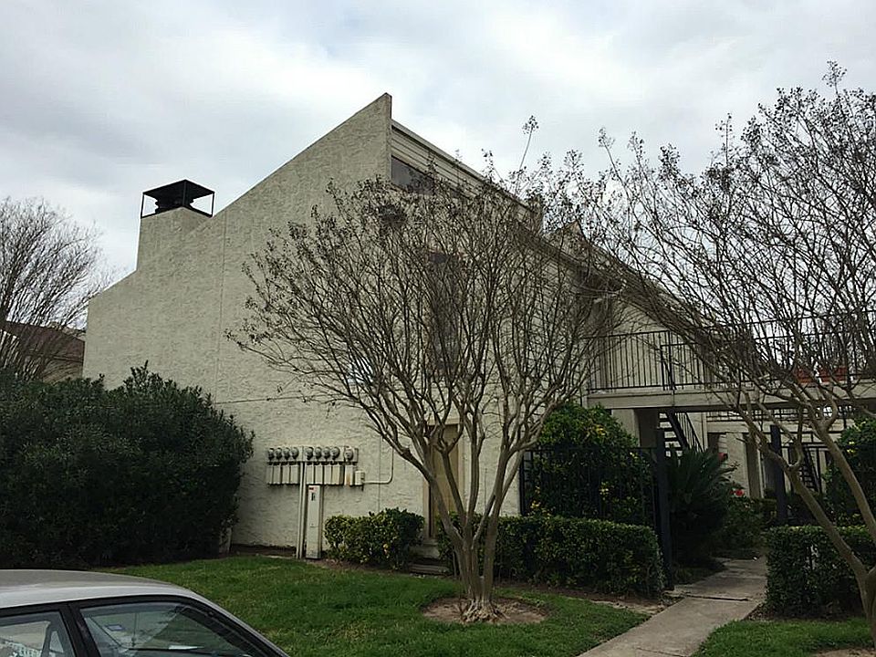 1st image of 10075 Westpark Dr APT 15