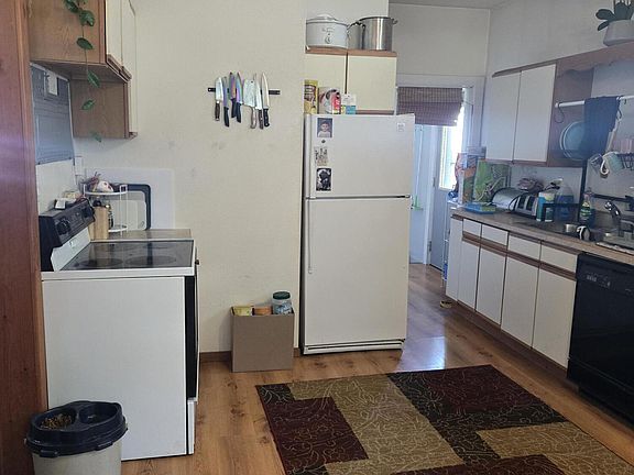 4th image of 412 W Corcoran St