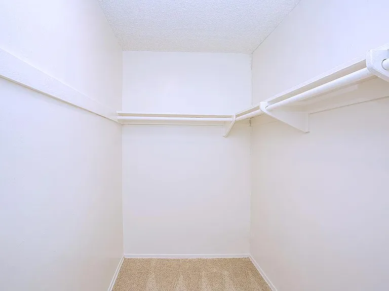 Saddleback Pines Apartment Homes — Photo 29