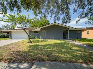 922 Carmel Pkwy, Corpus Christi, TX 78411