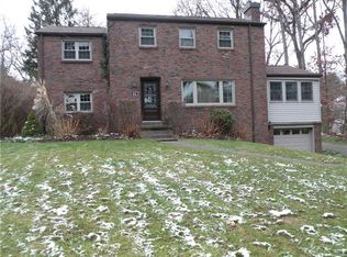 418 Sangree Rd, Pittsburgh, PA 15237