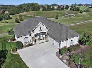 343 Rarity Bay Pkwy, Vonore, TN 37885