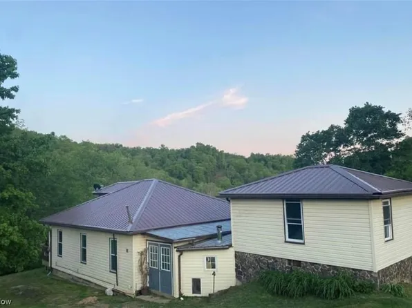 145 Comfort Ln, Ellenboro, WV 26346