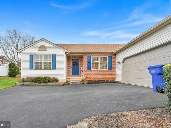 21 Hemlock Dr, Lancaster, PA 17602