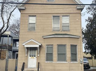 39 Benson St, Albany, NY 12206