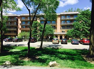 502 Redondo Dr APT 105, Downers Grove, IL 60516