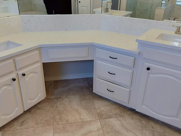 8001 Case Dr — Photo 21