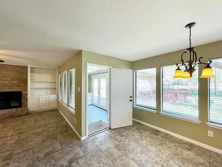 15006 Elmont Dr — Photo 21