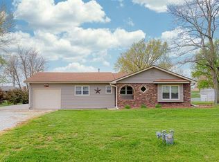 3610 N 155th St, Basehor, KS 66007