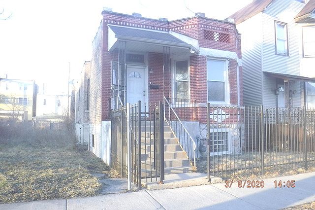 1st image of 4844 W Gladys Ave