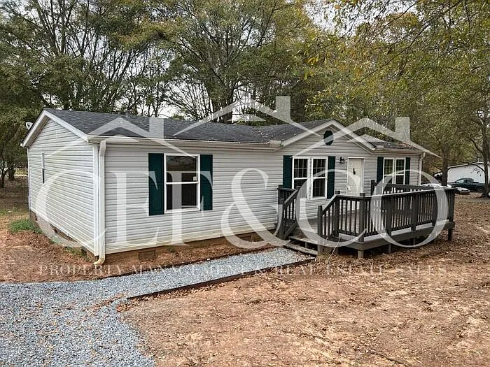 217 Harrison Acres Dr — Photo 1