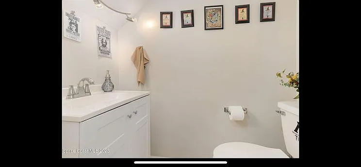 1300 Arlington Ln NE #116 — Photo 12