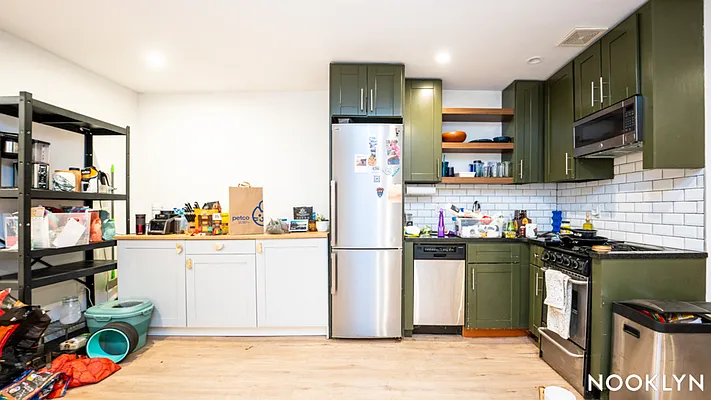 Rented by Nooklyn NYC LLC | media 11