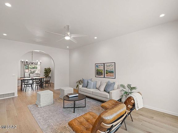 3rd image of 2566 N Avenida San Valle