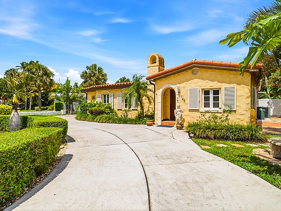 2nd image of 145 NE Spanish Court
