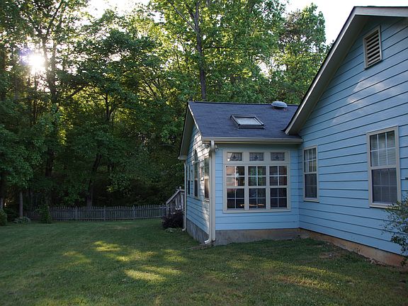4th image of 4343 Coastal Ln