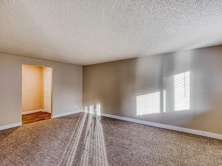 Alta Apartments — Photo 7
