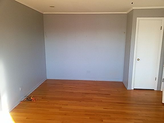 3rd image of 2916 N Harlem Ave APT 8