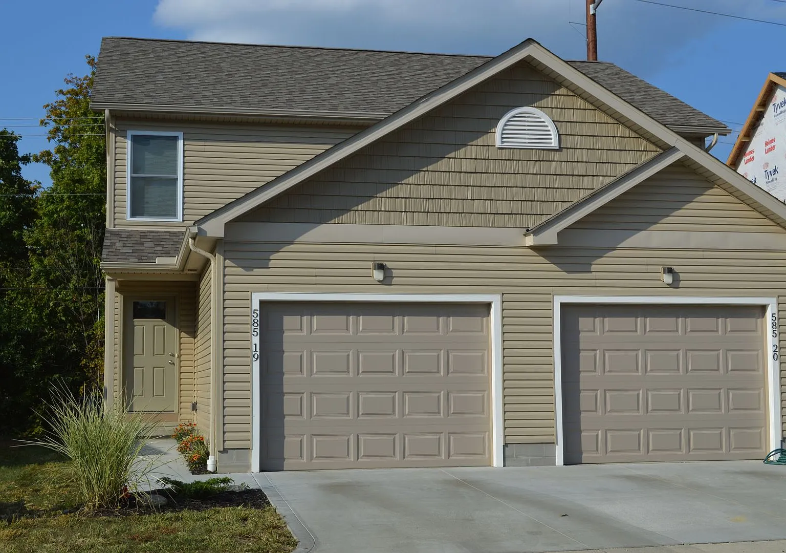585 Birch Hill Drive Unit 25 — Photo 1