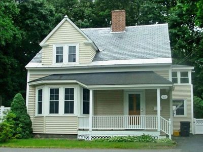 17 1/2 Manchester St, Nashua, NH, 03064