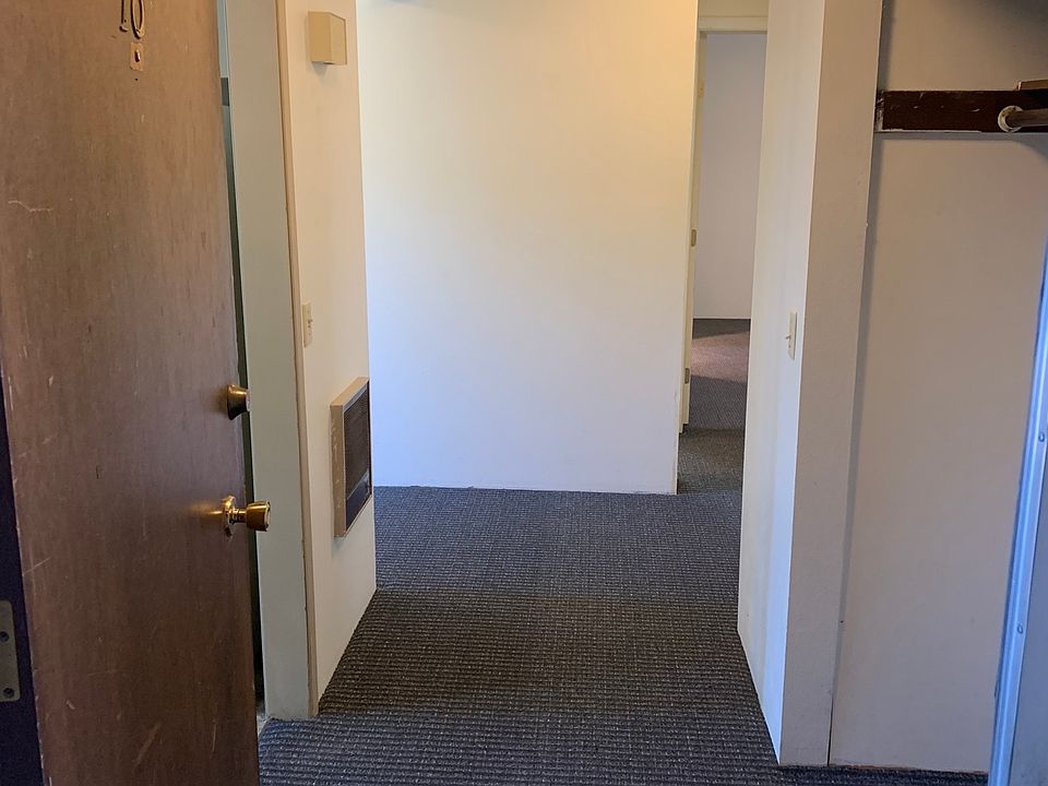 1st image of 545 NE Kamiaken St #11361561