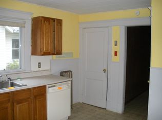 42 Corona St, Springfield, MA 01104