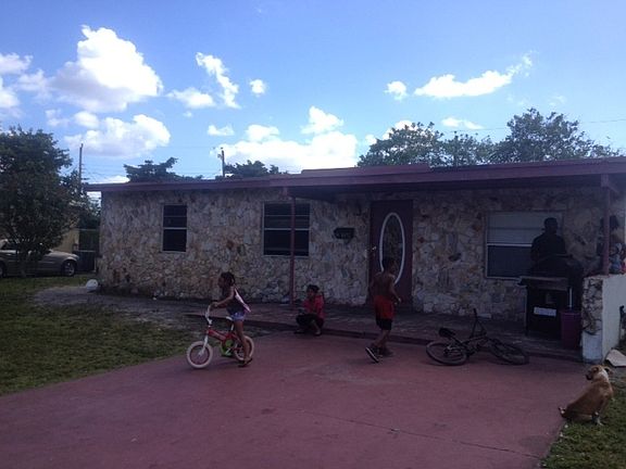 2nd image of 1114 NW 11th St