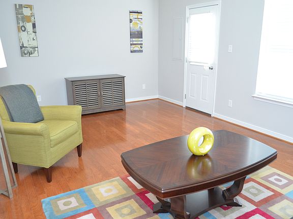 3rd image of 3935 Eagle Dr