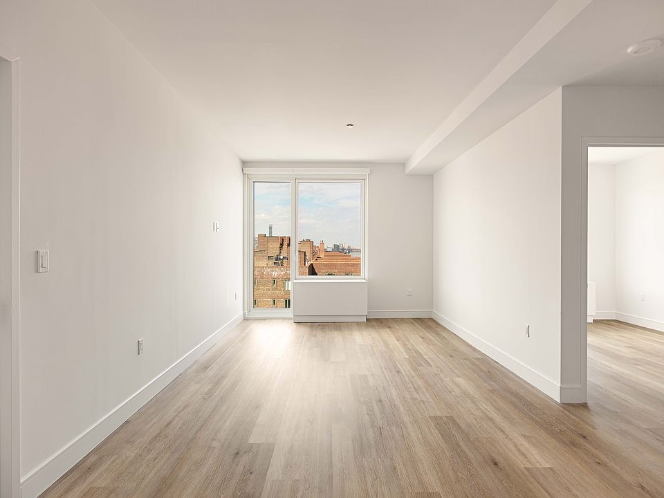 1st image of 644 E 14th St #601